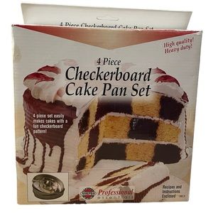 Checkerboard cake pan set